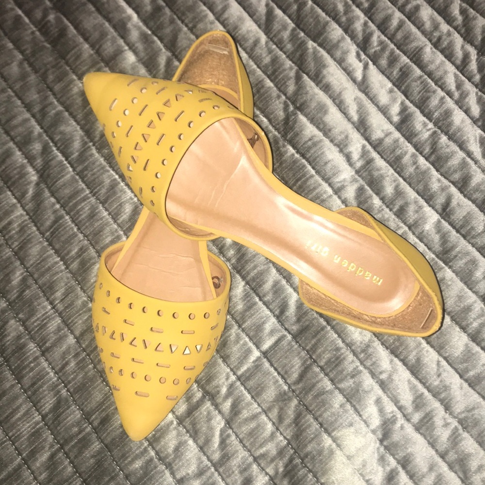 Size 10 flats